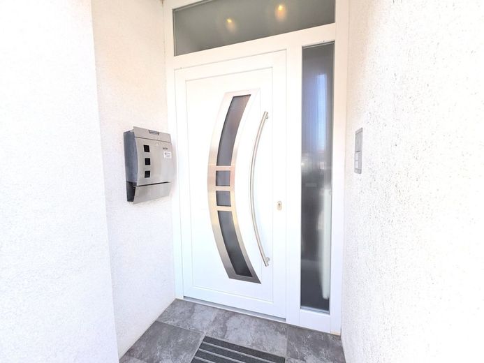 ++ MODERNISIERTE HOFANLAGE + SCHEUNE + STALLUNGEN + GROSSER GARTEN!! ++ – EINGANG