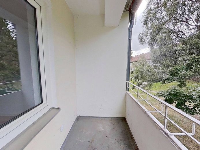 Großzügige 3-Zi.-Whg. mit BALKON in ruhiger Wohnlage – Balkon