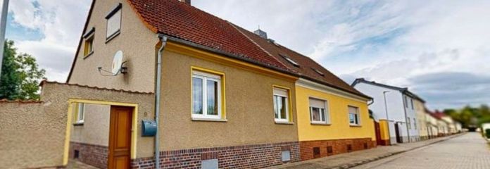 Ohne Käuferprovision - Doppelhaushälfte in ruhiger Seitenstraße mit großem Grundstück
