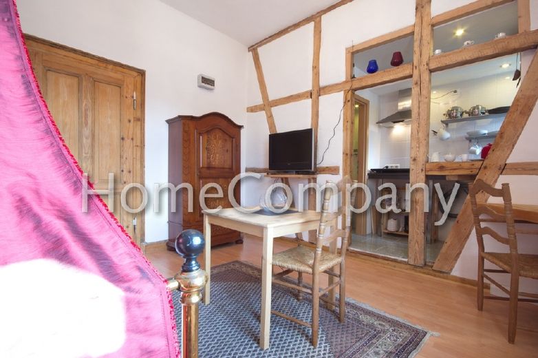 Essen-Kupferdreh, wenige Minuten z. Kraftwerksschule: reizvolles Apartment mit W-LAN-Internetzugang und freigelegtem Fachwerk, aufwändig renoviert. – bfd167a642b877c46d38b3b00d1f1659f2d52fbc.jpg