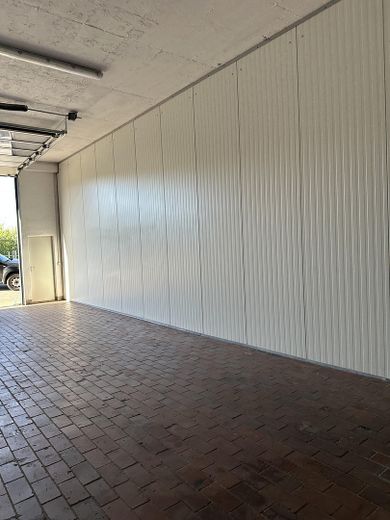 Capannone + area esterna di 120 m² a Iserlohn – Foto 1