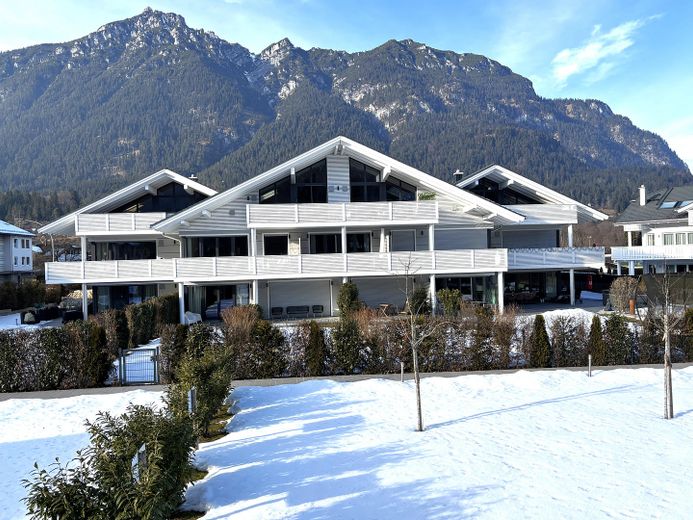 Neuwertige Exklusive Etagen-/Terrassenwohnungen (124 m²)  - provisionsfrei von privat – Gesamt Ensemble Südseite