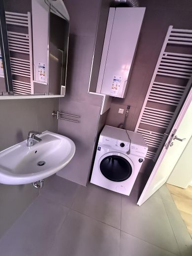 Appartamento bilocale ultramoderno – Foto 4