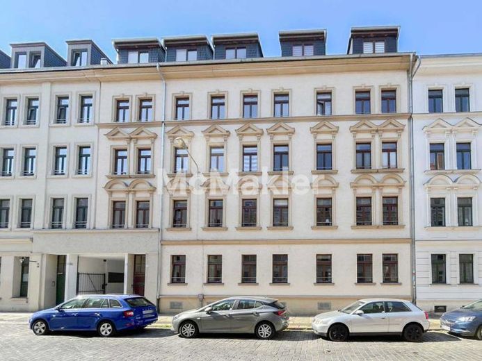 *City location* Attractive 3-room condominium suitable for shared occupancy, with a daylight bathroom & balcony – Photo 1