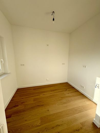 Erstbezug nach Sanierung – Moderne 2-Zimmer-Wohnung nahe Kurfürstendamm – Wohnküche