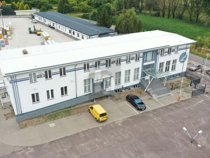 AREA COMMERCIALE CON PRODUZIONE, MAGAZZINO E UFFICIO – Foto 1
