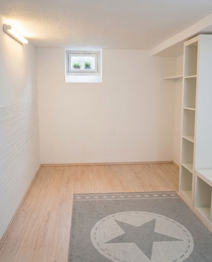 Keller Zimmer 2