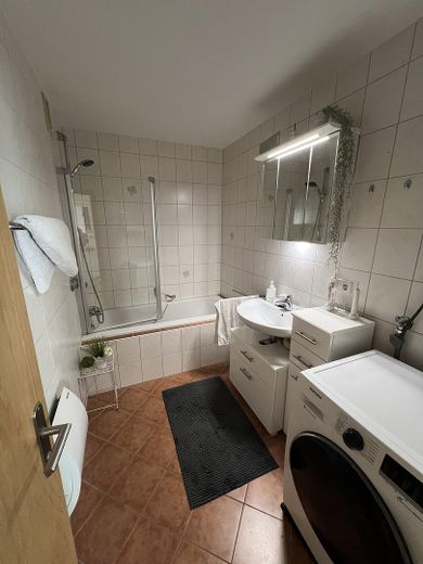 Bellissimo appartamento di proprietà di 3,5 locali con 2 balconi – Foto 13
