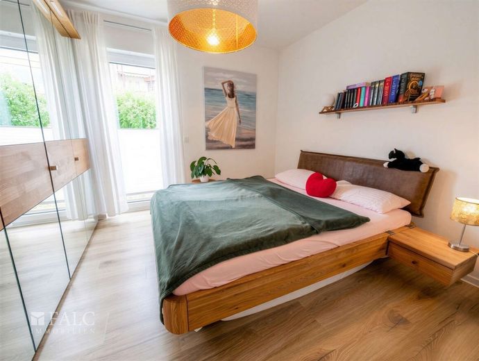 Modern, neuwertig, viel Licht - Ihr Zuhause in Wolfenbüttel! – Schlafzimmer