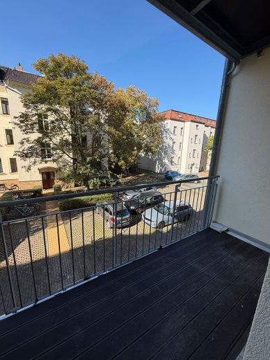 Appartement rénové dans un immeuble ancien avec balcon – calme et central à Gohlis – Balkon + grüner Innenhof 