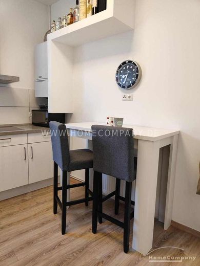 Schöne, moderne 4 Zi.-Wohnung, 1. OG, komplett und hochwertig ausgestattet. In ruhiger Lage Nähe Hbf und City. – 0011673446c68ce7c8ca58f6a1bfd339ef989bdf.jpg