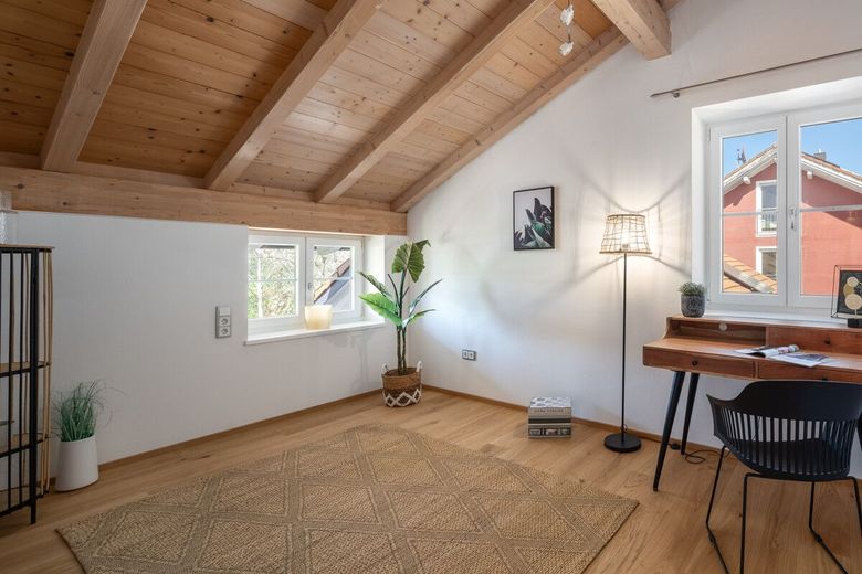 Jezioro Penzinger See tuż obok – dom rodzinny o powierzchni mieszkalnej 265 m² – Homeoffice mit Wohngefühl