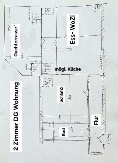 Fantástico apartamento de 2 habitaciones en la planta abuhardillada, en el centro de Hanau, con una preciosa terraza en la azotea – Grundriss 2-Zimmer-Wohnung