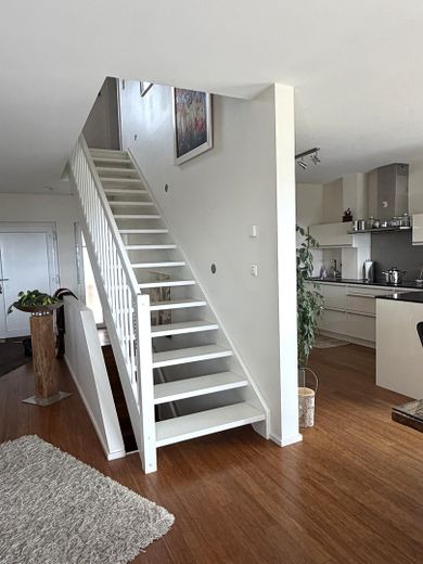Panoramablick inklusive - Ihr neues Zuhause mit Weitblick – Aufgang ins OG