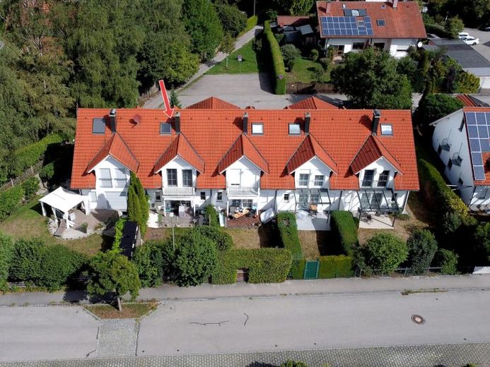 Goed onderhouden tussenwoning met 5 kamers in Buchloe – Foto 1