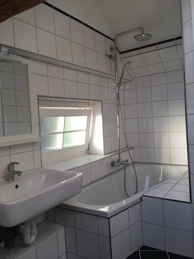 Verkaufe schönes Einfamilienhaus in Lichtenrade mit großem Garten von Privat ohne Makler – Dachboden Badewanne mit Dusche