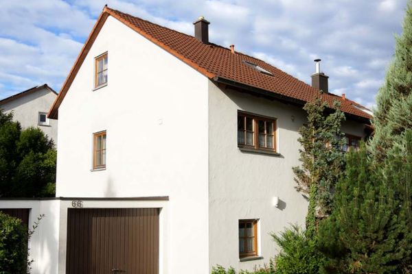Provisionsfrei - Reiheneckhaus mit Garten, Garage & neuem Dach in Reutlingen Betzingen