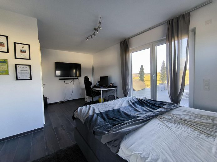 KIZI 2 Zugang Terrasse