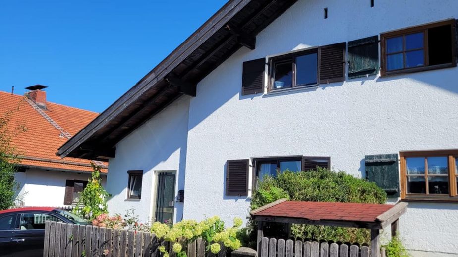 Großzügige Doppelhaushälfte
