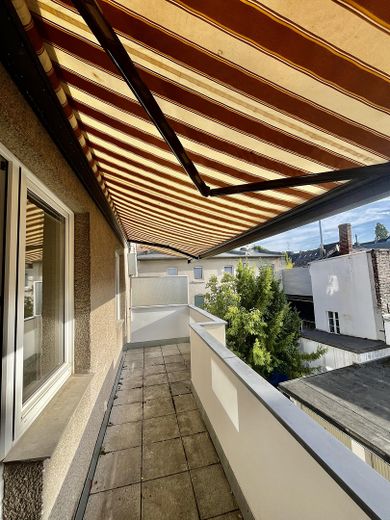 Helle sanierte 3-Zimmer-Wohnung mit zwei Balkonen in Rheinnähe – Balkon