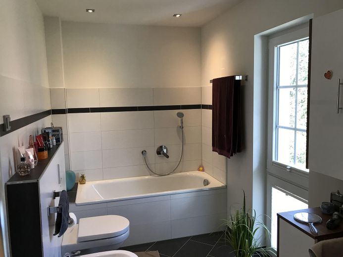 Badezimmer (OG)