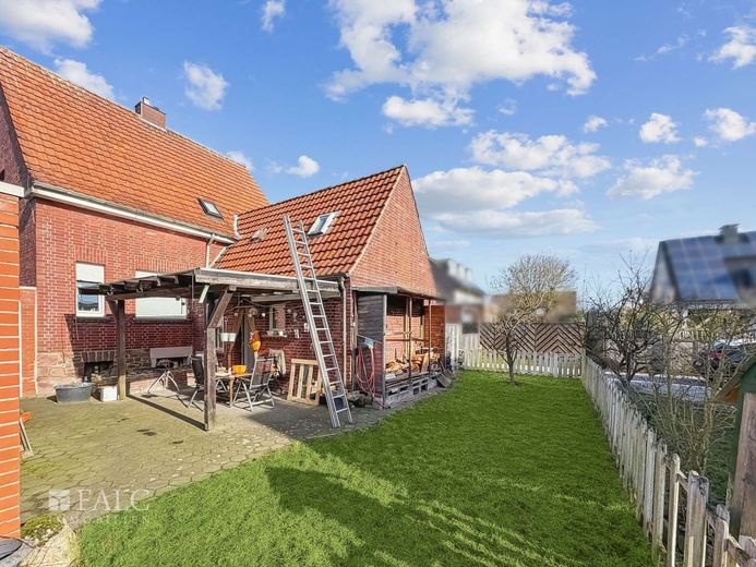 Gepflegtes Einfamilienhaus in ruhiger Sackgassenlage – Garten