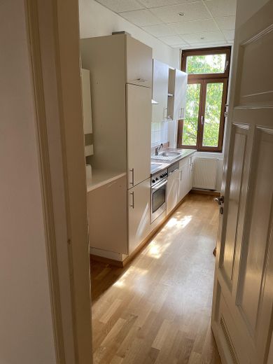 Martinsviertel, Südbalkon, 3 ZKB mit EBK - ruhig, attraktiv mit Charme – von Privat – Küche