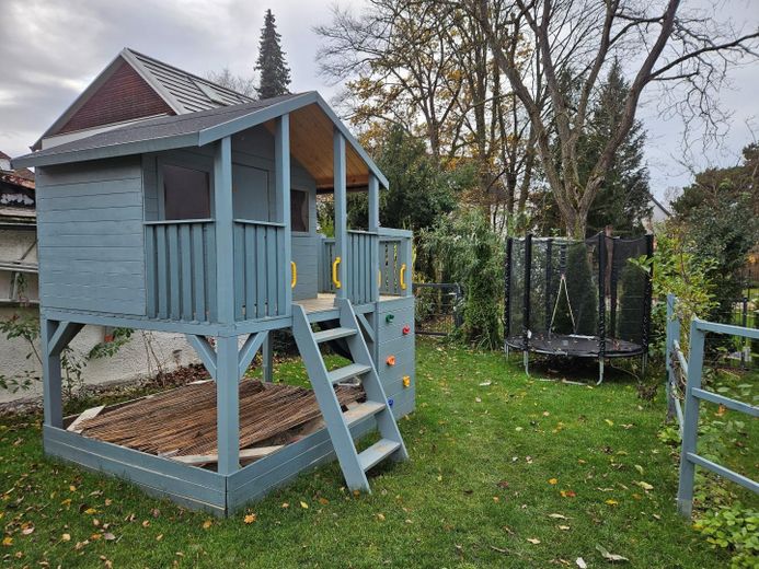 Exklusive 4-Zimmer-Wohnung in München-Obermenzing – Garten mit Spielplatz