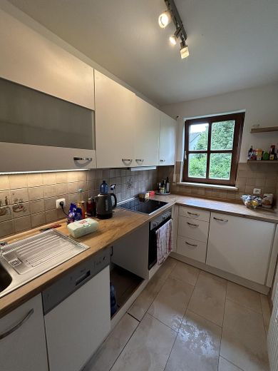 Für Kapitalanleger | Vermietete helle 2,5-Zimmer Wohnung mit Balkon und Potential – Küche