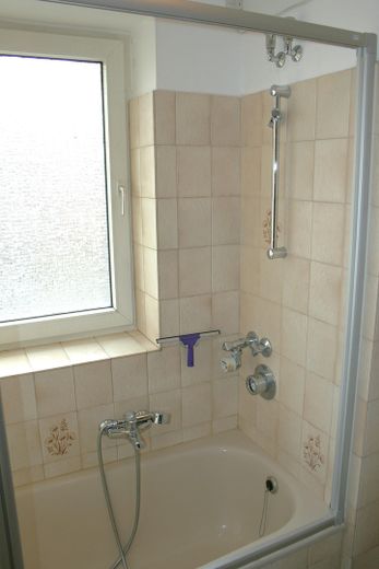 Highlight: 3-Zi.-Maisonette auf zwei Ebenen, sonniger Süd/West-Balkon, Endetage – Foto 24