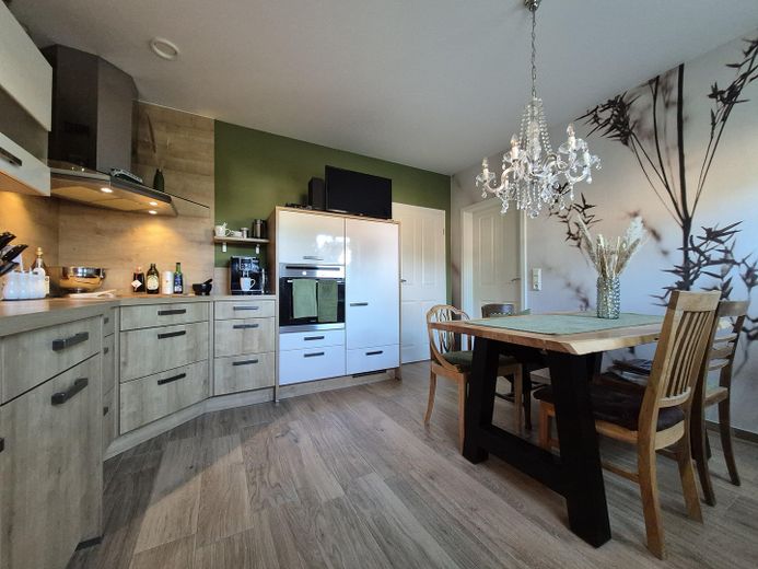 Schöne moderne Doppelhaushälfte in begehrter Lage in Tannenhausen – Küche