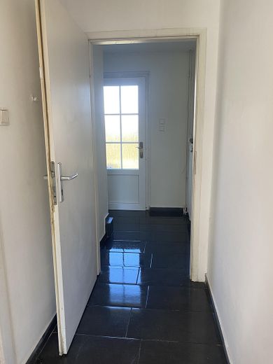 Reihenmittelhaus mit eigenem Garten in Farmsen – Provisionsfrei & Preisattraktiv – Eingang / Flur