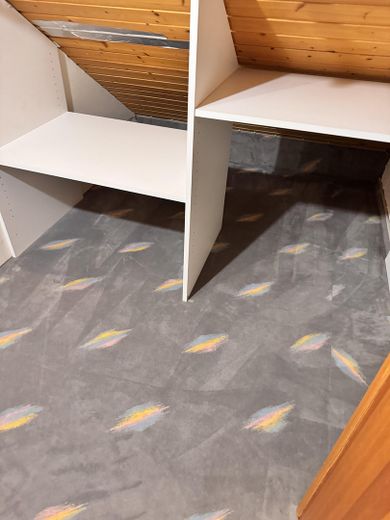 Studio / Begeh. Kleiderschrank