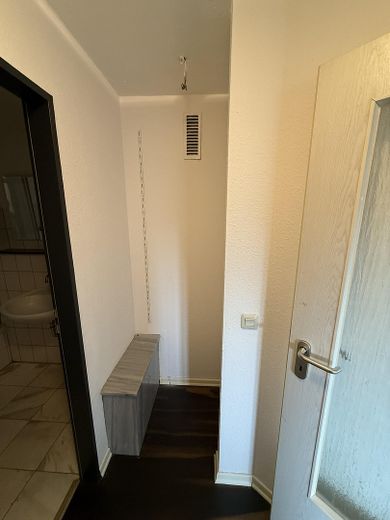 Maisonette-Charme unterm Dach – ruhige Lage in Grevenbroich – Foto 9