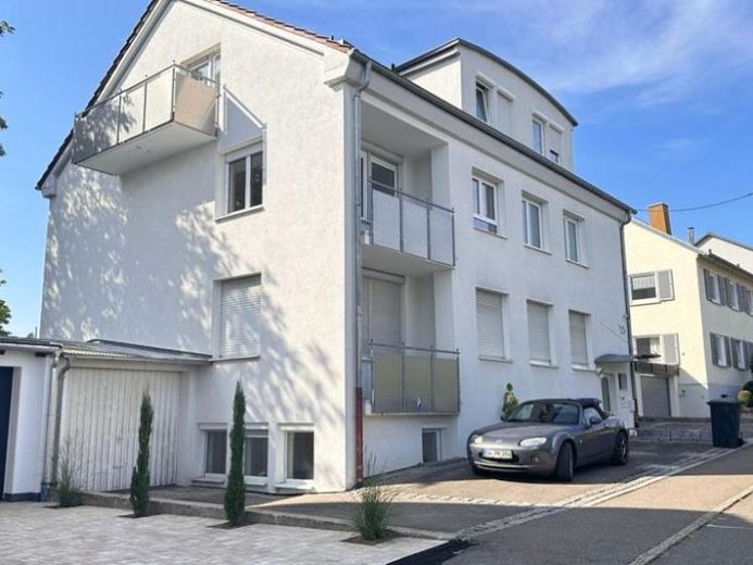 Lakeview-Loft! 3 room (2 Br) apartment in Böblingen - available from Mai 29. – Foto 1