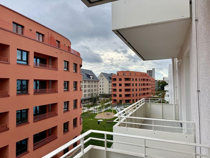 Havel manzaralı, engelsiz yeni yapım 2 odalı daire – 13 Balkonblick rechts