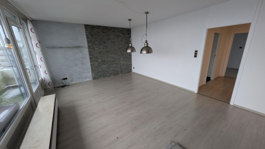 Lichtdurchflutete große Eigentumswohnung Wuppertal Elberfeld/Uellendahl mit Traum-Ausblick – Wohnzimmer 1