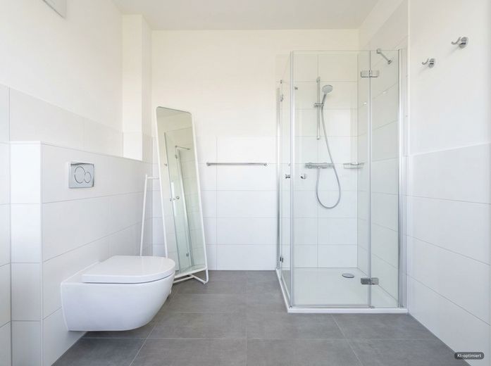 Schöne 3-Zimmer-Erdgeschosswohnung mit Terrasse und EBK – ca. 110 m² neuwertig – Foto 3