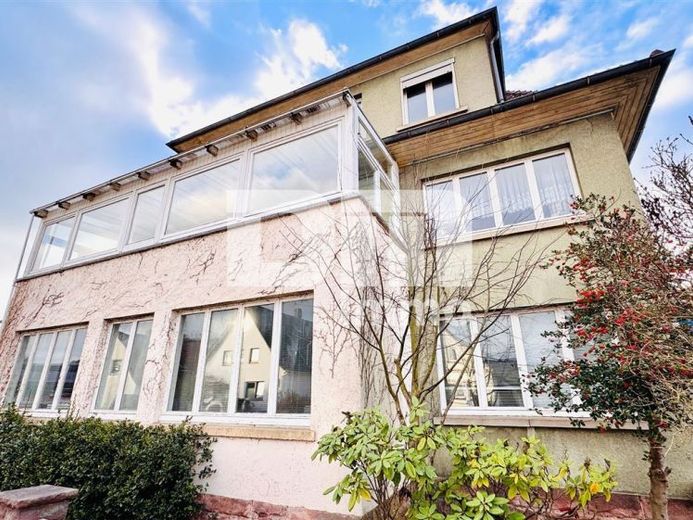 Bahçeli ve geniş aile için bol alan sunan villa tarzında 1-3 ailelik ev – Fotoğraf 1