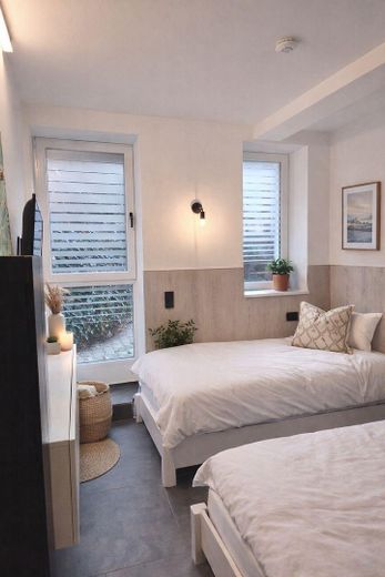 Modernes Wohnen in Bestlage – Schlaf-/Wohnzimmer