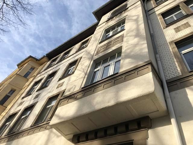 Großzügige 2-Zimmer mit Laminat, Wanne und Balkon in zentraler Lage! EBK mgl. – IMG_4075