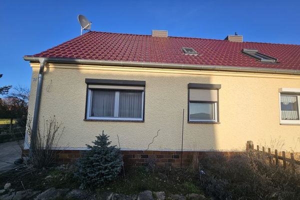 Casa unifamiliare tranquilla da affidare a mani esperte di artigiani