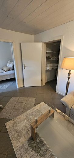 Fully furnished basement apartment top location – Foto 4