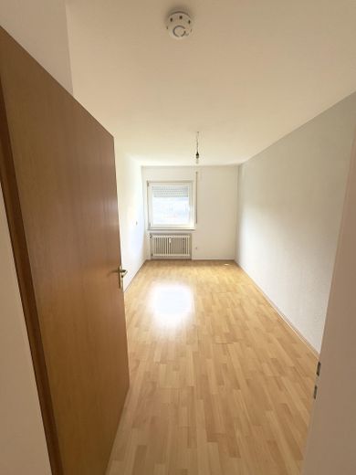 Helle 4-Zimmer-Wohnung mit Balkon & Garage in Korb – ideal für Paare – Foto 14