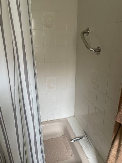 RMH, Heideviertel, ohne Provision, bezugsfrei – Dusche EG