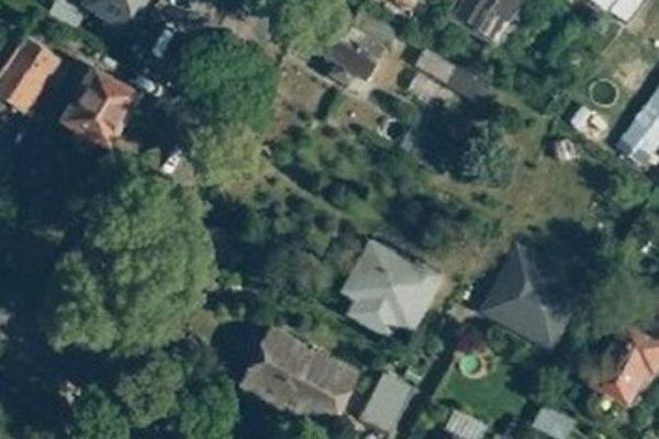 IMMOBERLIN.DE - Eccellente terreno edificabile divisibile in una zona adatta alle famiglie