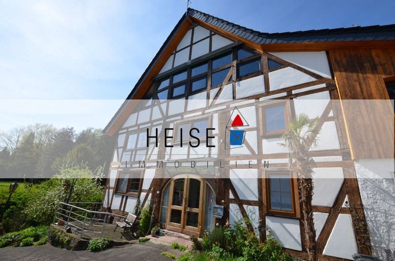 Fachwerkhaus in landschaftlich reizvoller Dorfrandlage mit Sicht in die - Rühler-Schweiz - – Bild...