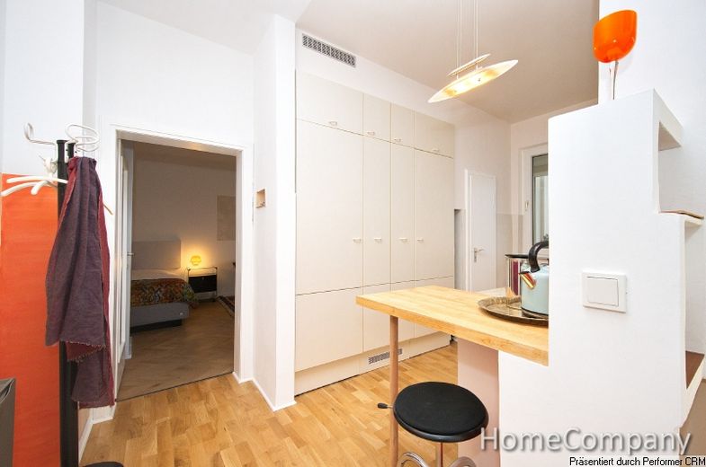Bonito y luminoso apartamento con balcón y una impresionante vista hacia el centro de Düsseldorf – 4811f2b4d41c14d5195934e57eaadf8716d90c9b.jpg