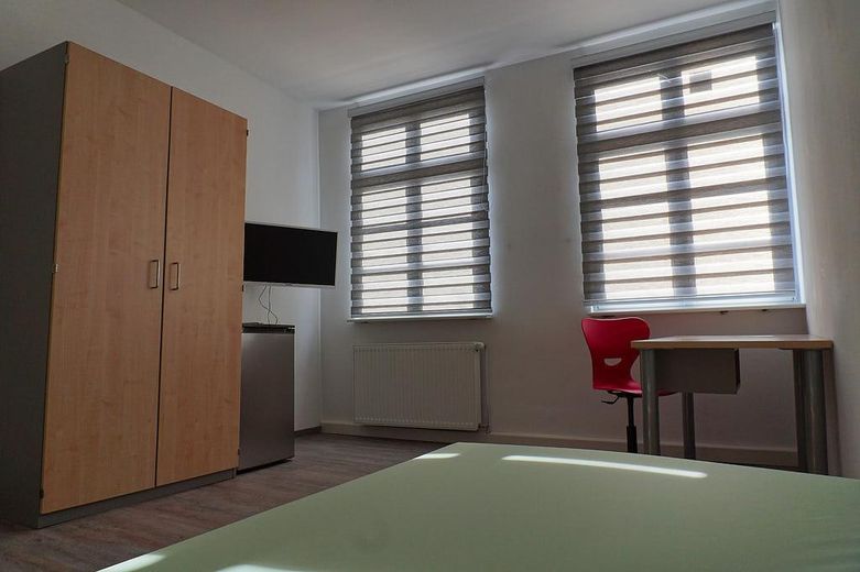 Package offer: Two student residences in Karlsruhe – Zimmer Haus O11