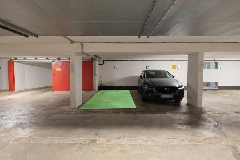 Ihr neues Zuhause zwischen Mitte und Kreuzberg – Hochwertig modernisiert in begehrter Lage – TG Stellplatz  100 EUR/p.M.